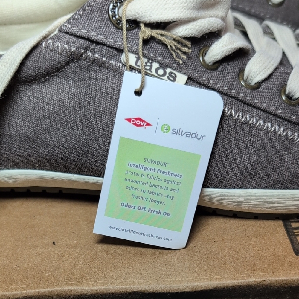 Taos Footwear Women's Gray Sneakers - Picture 2 of 7